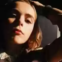 ດາວໂຫຼດຟຣີ [ນັກສະແດງ] Kiernan Shipka ( Circa, 2018 ) ຮູບພາບ ຫຼືຮູບພາບເພື່ອແກ້ໄຂດ້ວຍຕົວແກ້ໄຂຮູບພາບອອນໄລນ໌ GIMP